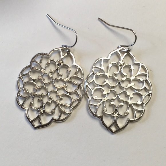 Silver Tone Moroccan Earrings - Picture 2 of 4